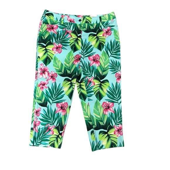 Chico’s Perfect Stretch Mystical Blossoms Capri Pants Size 14 - Picture 1 of 6